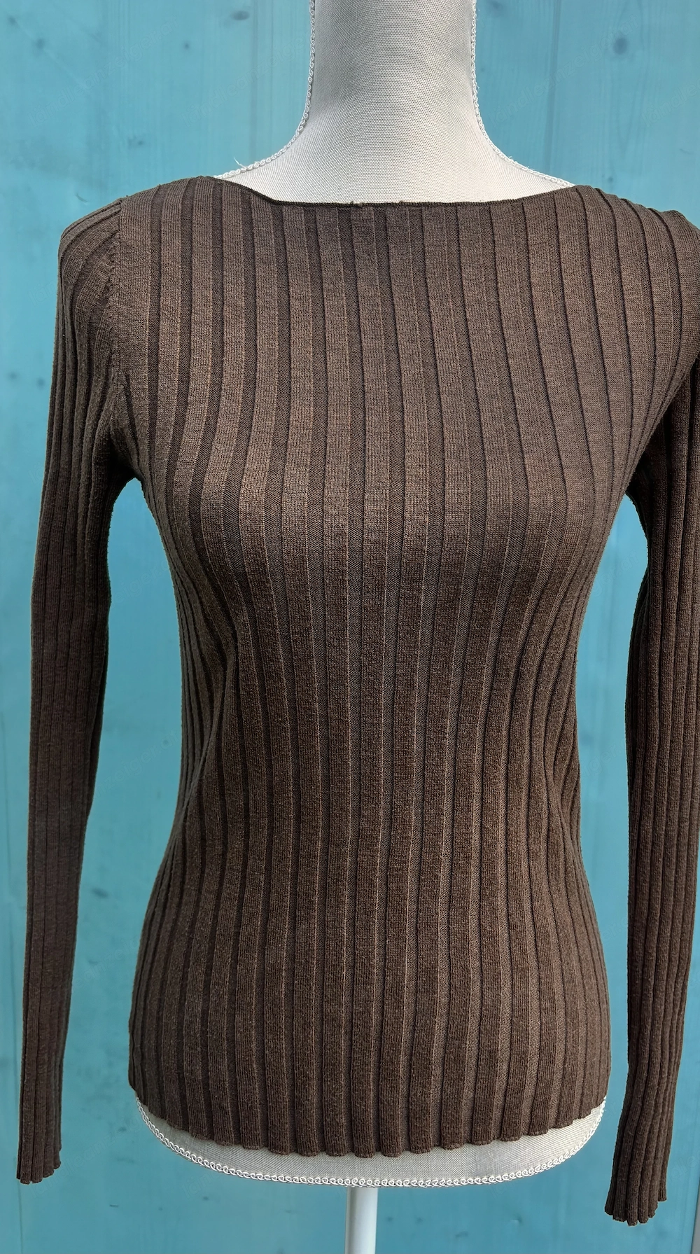 Damen langarm Pullover mit feinem Rippstrick von MNG