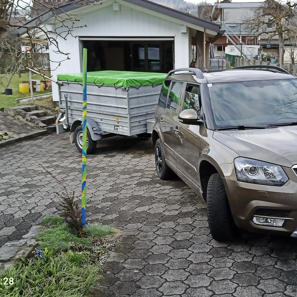 Autoanhänger auflaufgebremst1000kg 