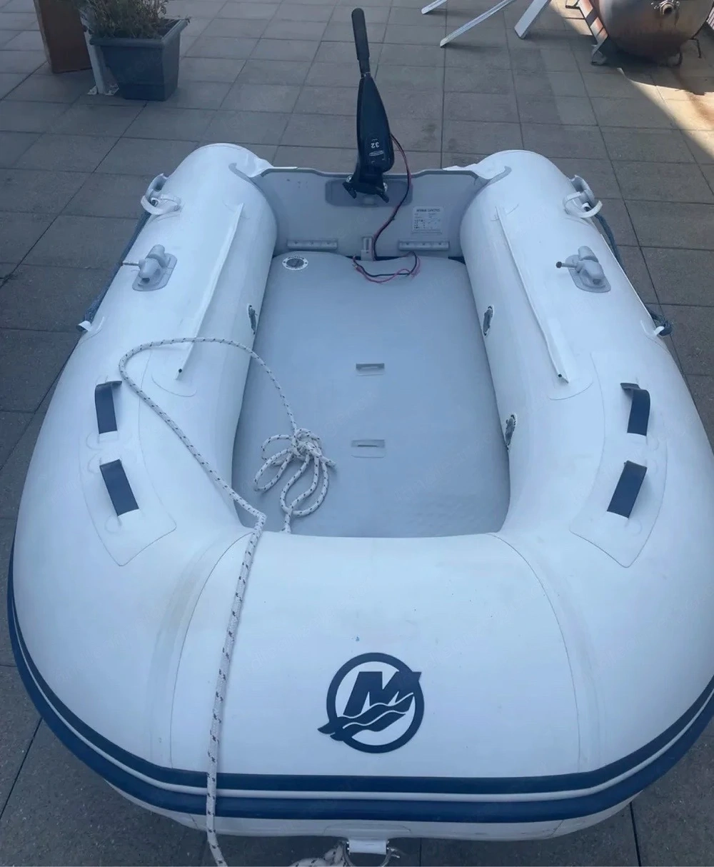 Schlauchboot   Beiboot