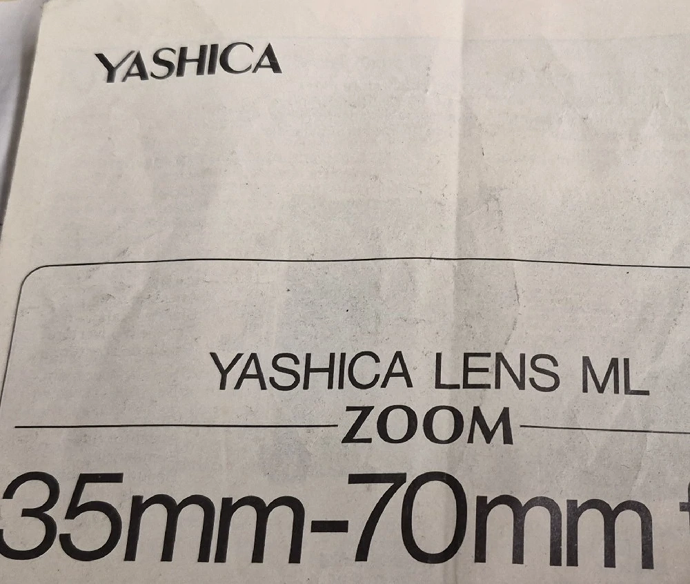Spiegelreflexkamera Yasica FX-D mit Zubehör 