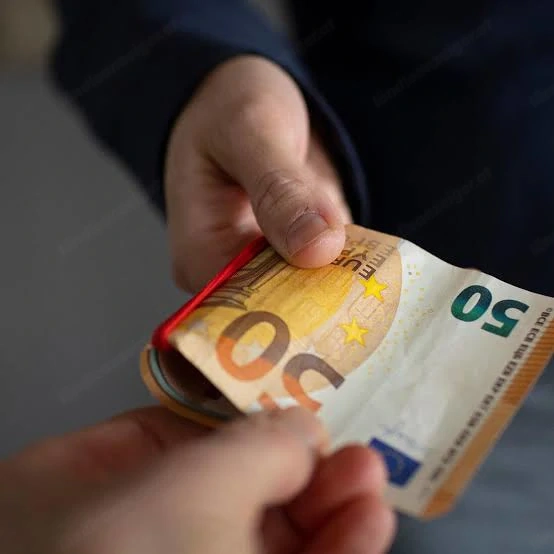 Kreditangebote : für Privatpersonen, Unternehmer und Landwirte von 10.000 bis 500.000