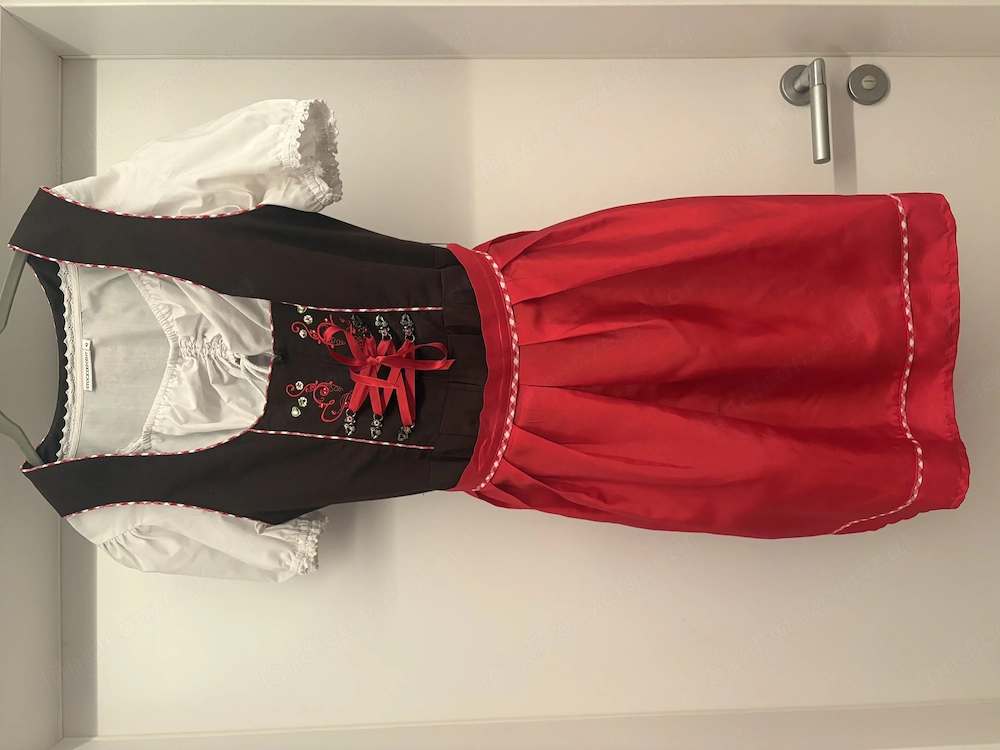 Dirndl mit separater Bluse