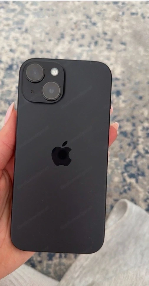 iPhone 15 Schwarz 128GB