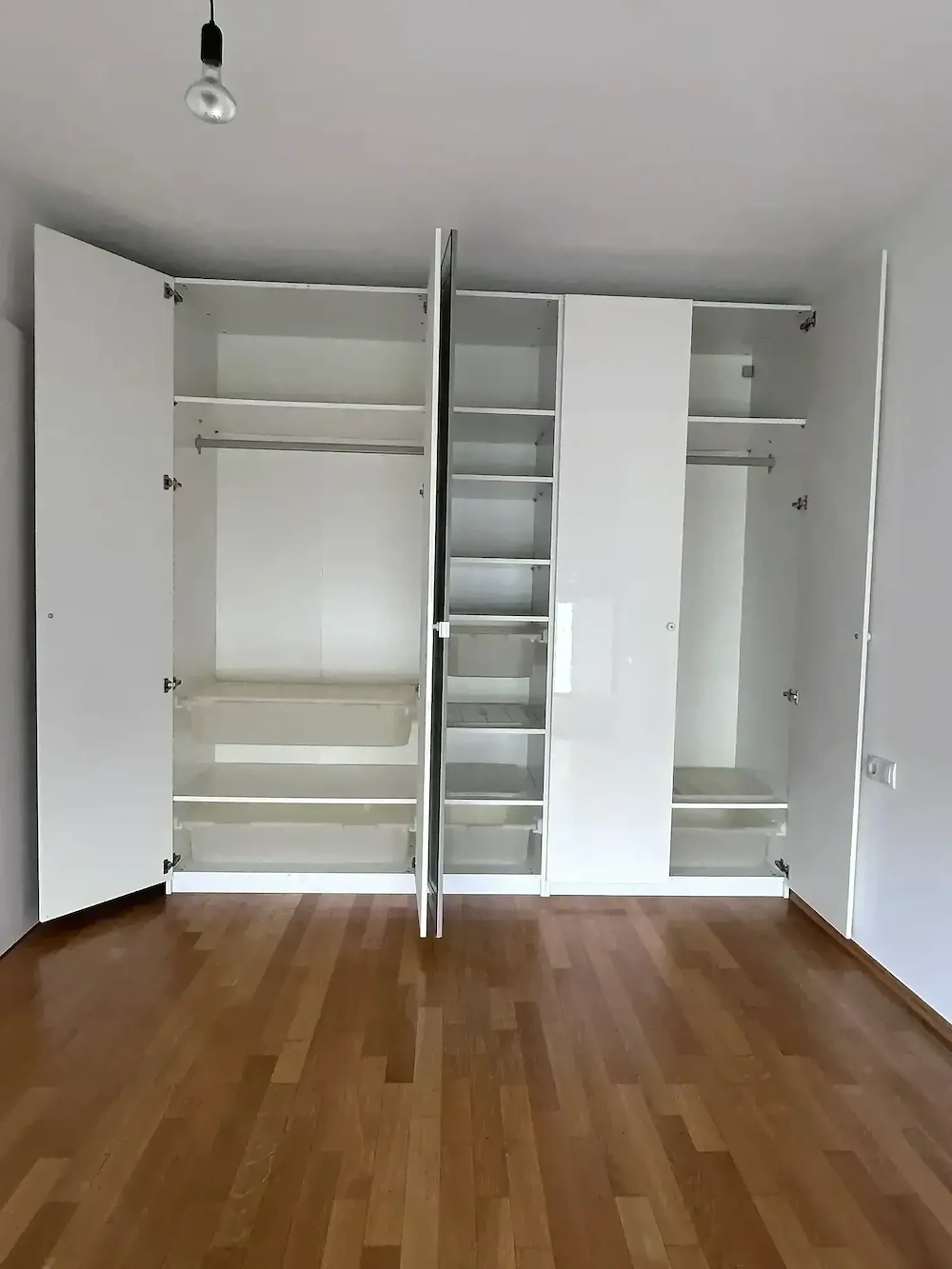 PAX IKEA dreiteilig mit Spiegeltür