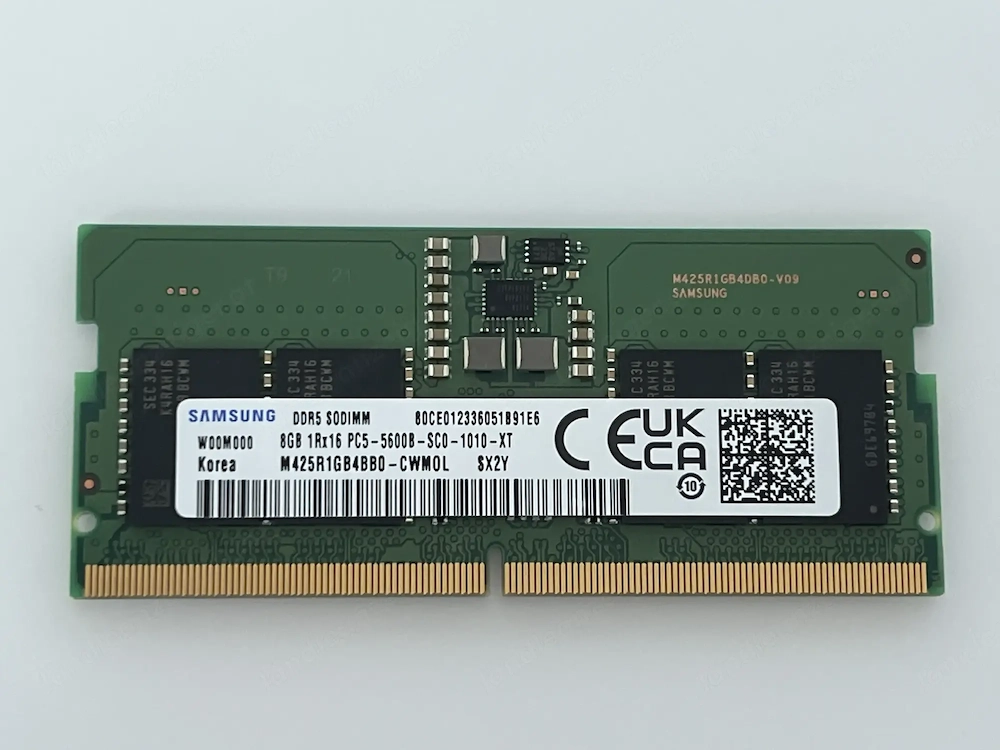8 GB SAMSUNG RAM (unbenutzt) 