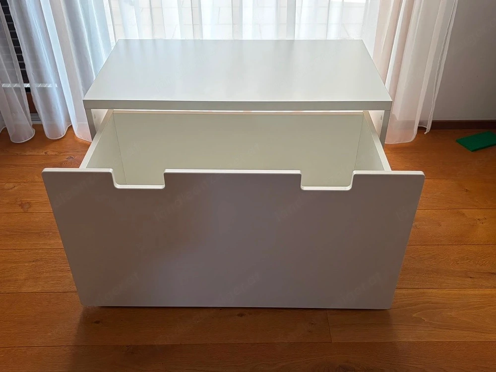 IKEA Truhe Smastad