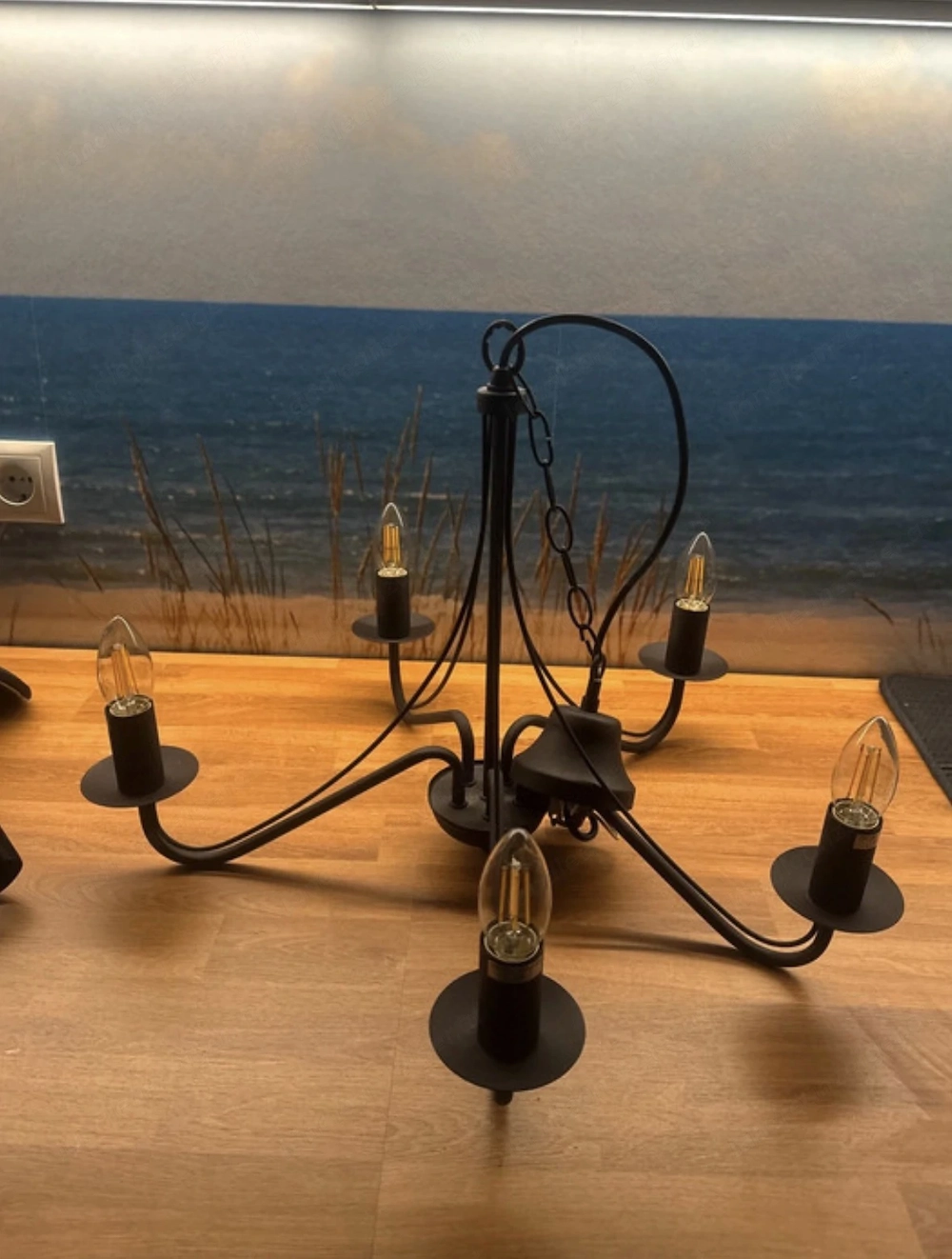 Kronleuchter  mit Glühbirnen
