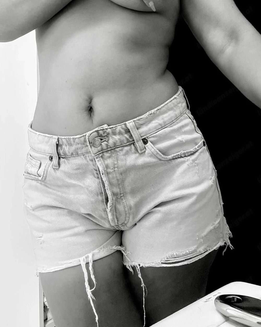 Hallo bist du heiss?und brauchst abkühlen:)