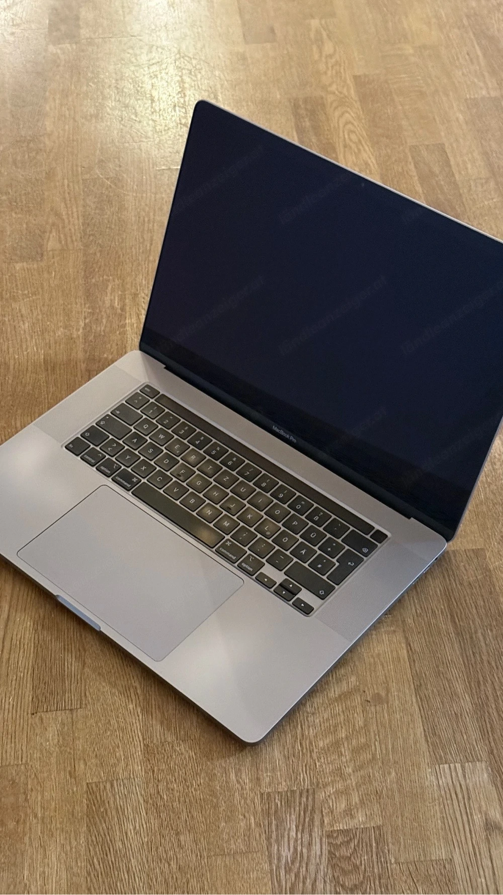Apple MacBook Pro 16" 2019 - i9, 1TB SSD, 16GB RAM, Space Grey