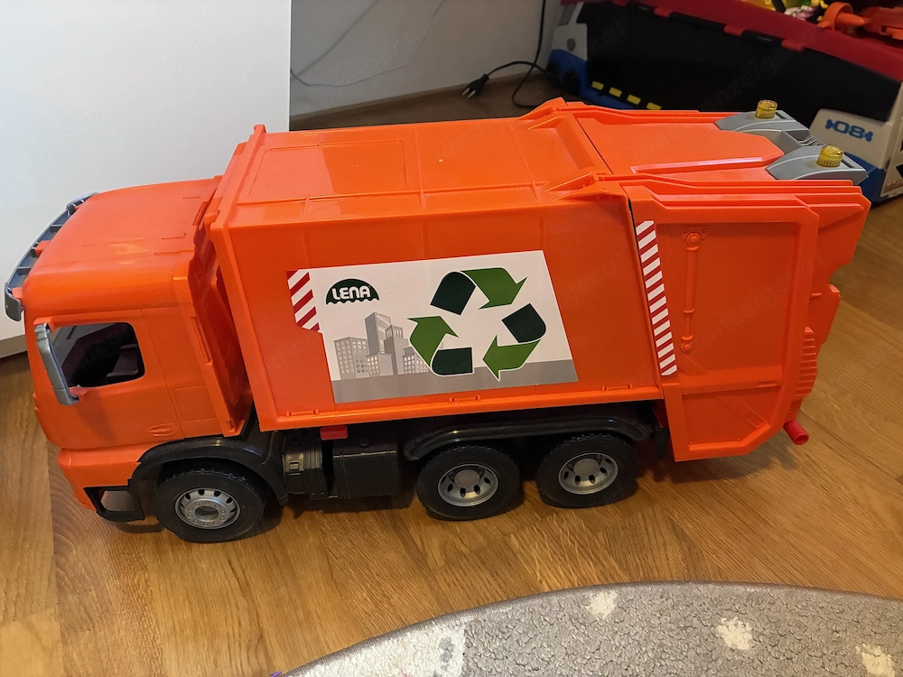 LKW groß 52x25cm orange 