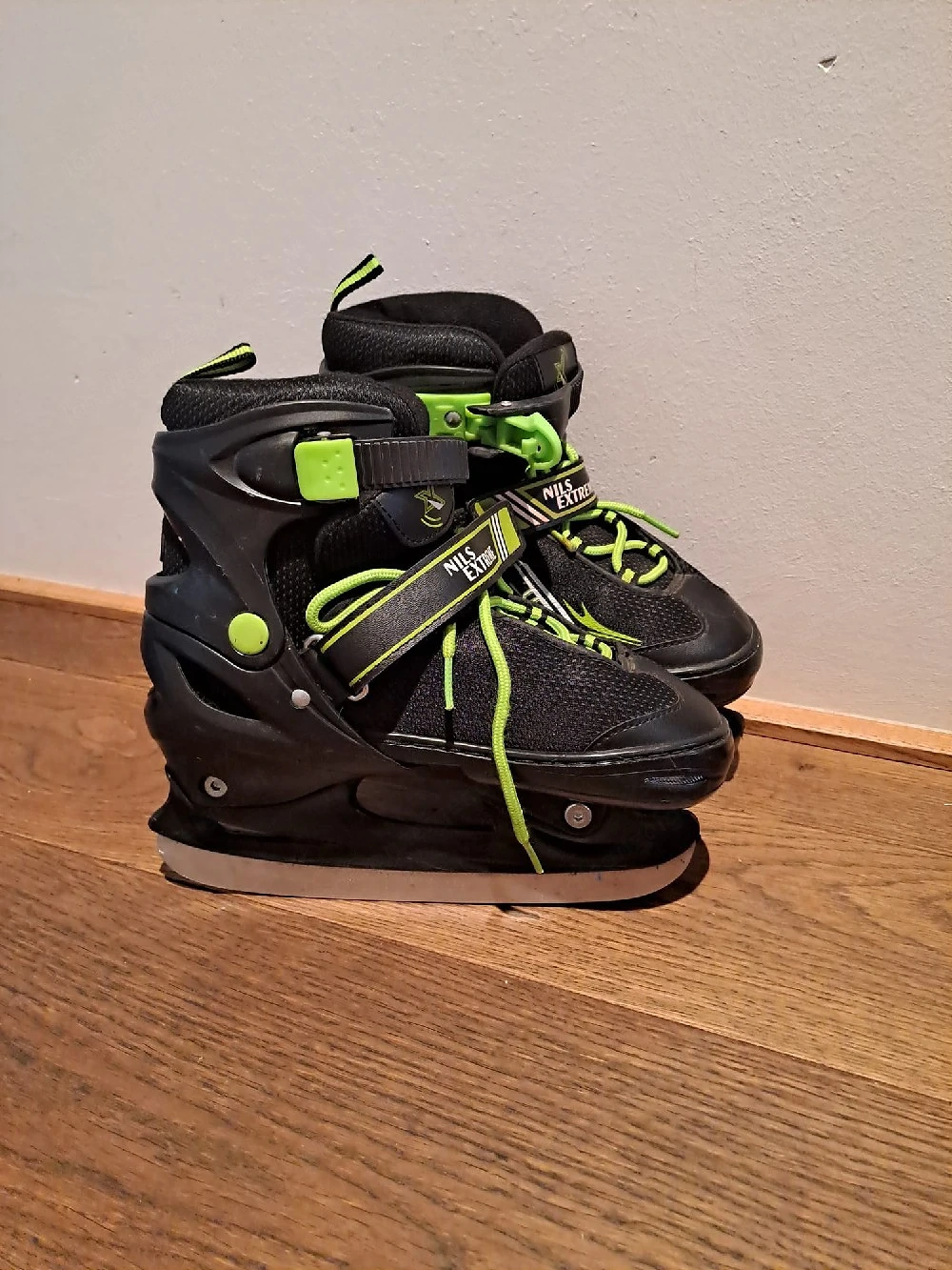Verstellb. Kinder Schlittschuhe, frisch geschliffen, Gr. M, 34-37