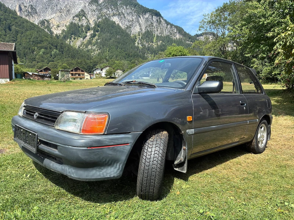 Toyota Starlet - Erstzulassung 1992