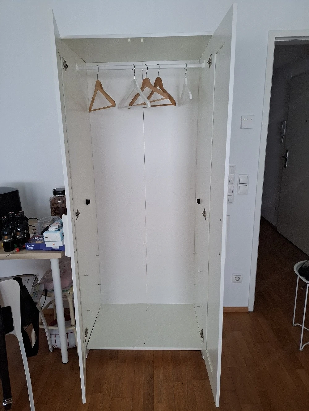Kleiderschrank 