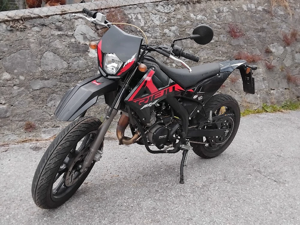 Rieju MRT 50 E 5 rot Pickerl neu