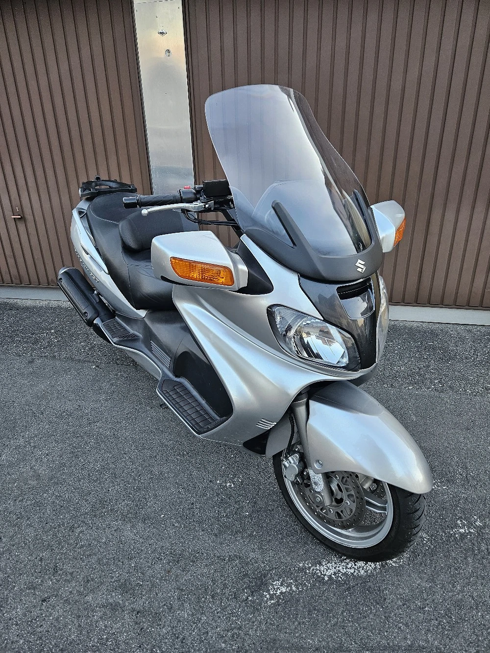 Suzuki Burgman 650