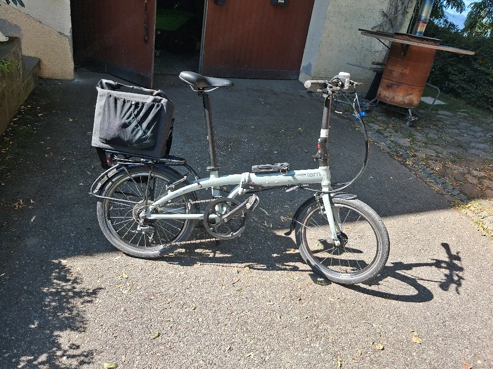 Klapprad,wie neu.die tasche ist auch in guten zustand.