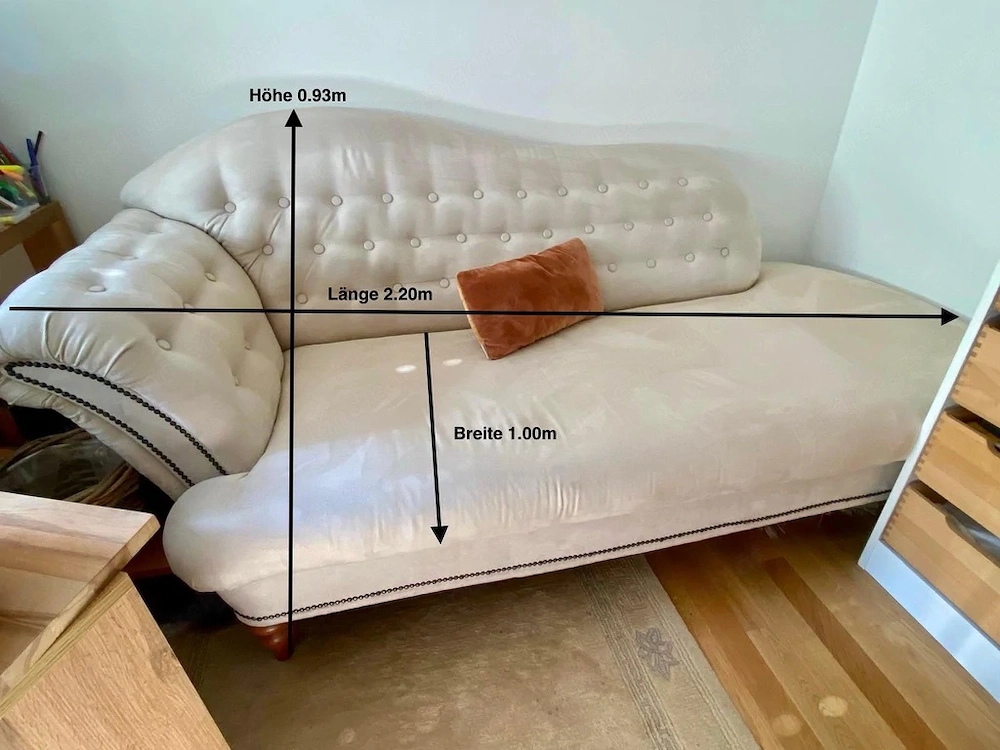 Neuwertiges Wohnzimmersofa