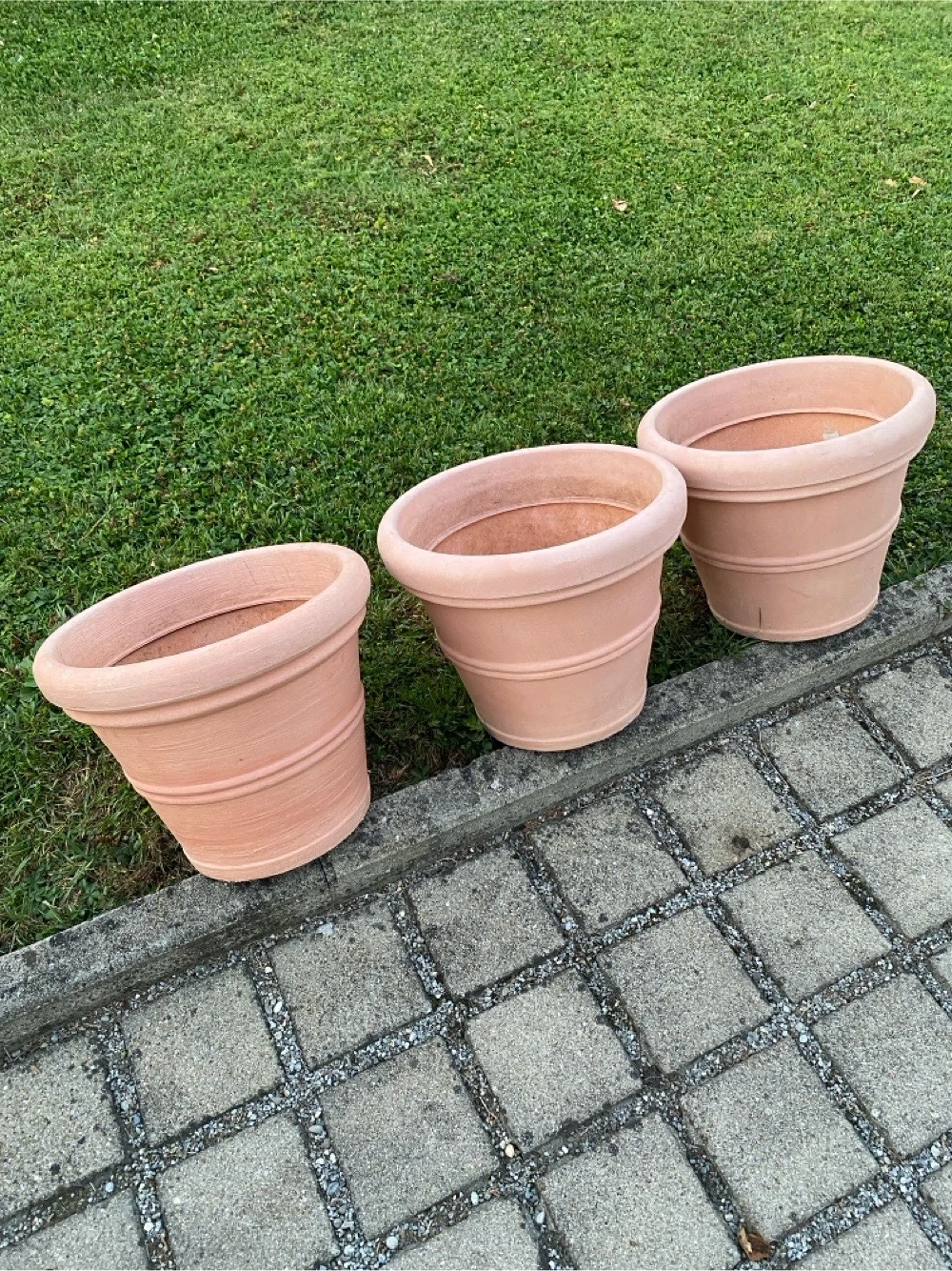 Terracotta Kunststoff - Pflanzenkübel