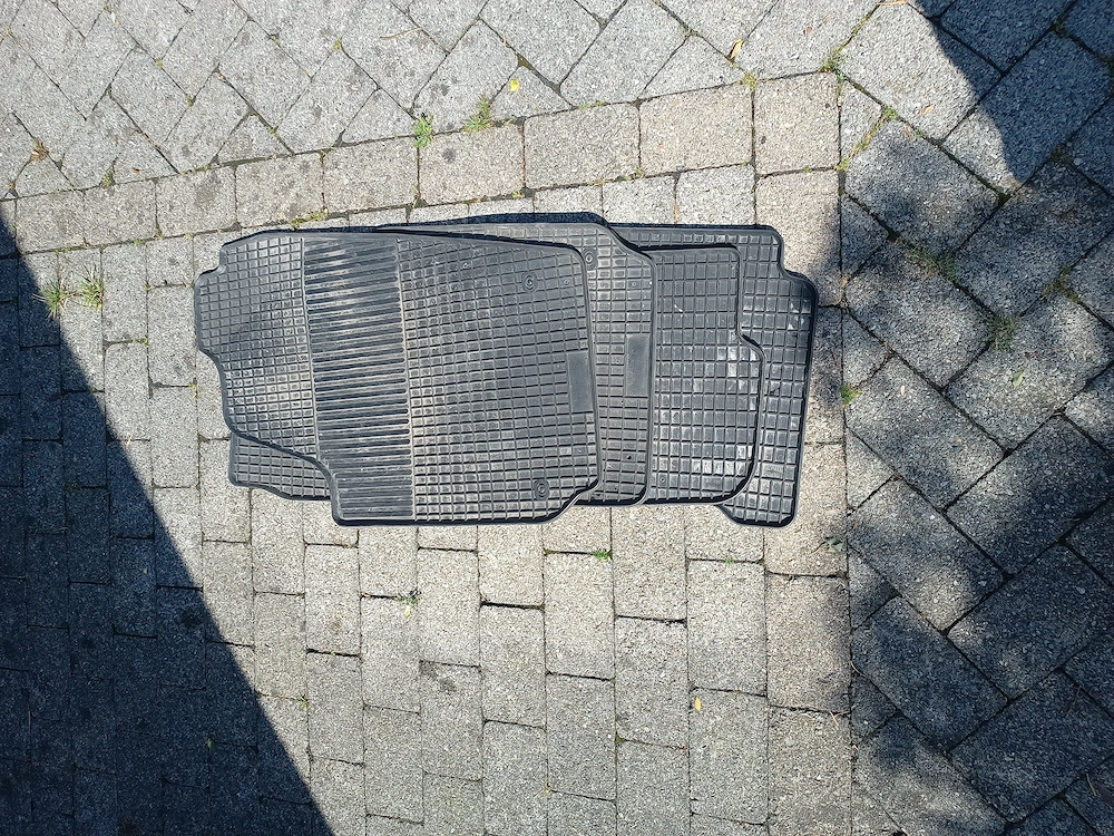 Gummifußmatten VWPolo oder Skoda Fabia