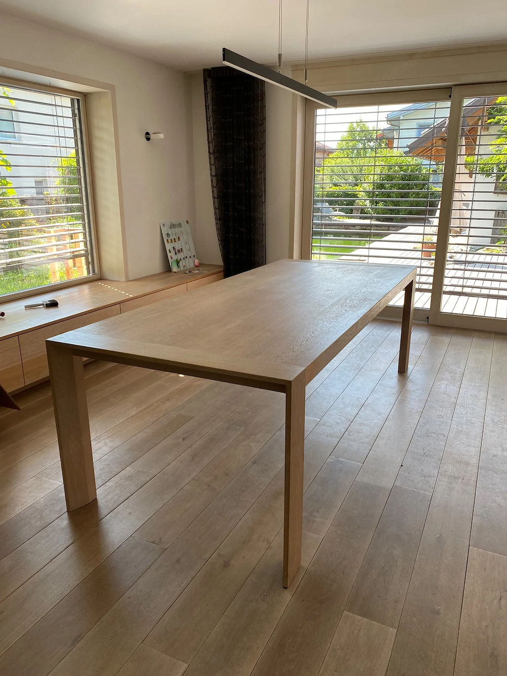 Vollholz Tisch zum ausziehen