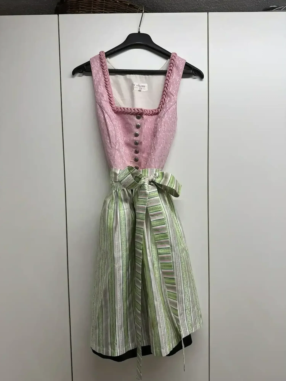 Dirndl Knielang Gr. 38 neuwertig   rosa schwarz grün
