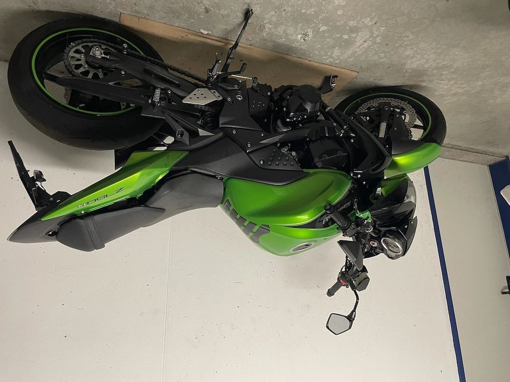Kawasaki ZR750N BJ 2012