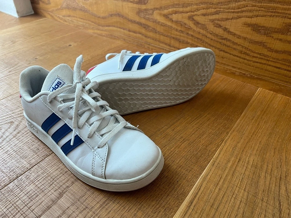 adidas Sneaker