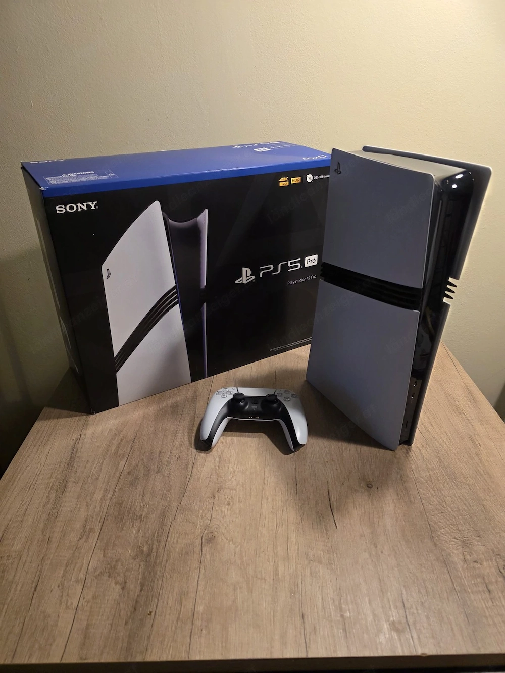Sony PlayStation 5 Pro Konsole 2 TB Weiß mit Werkszubehör