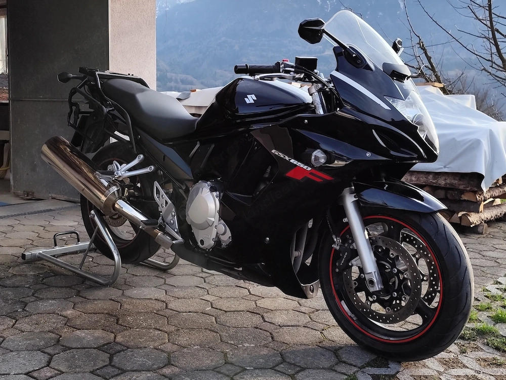 Suzuki GSX650F Supersport
