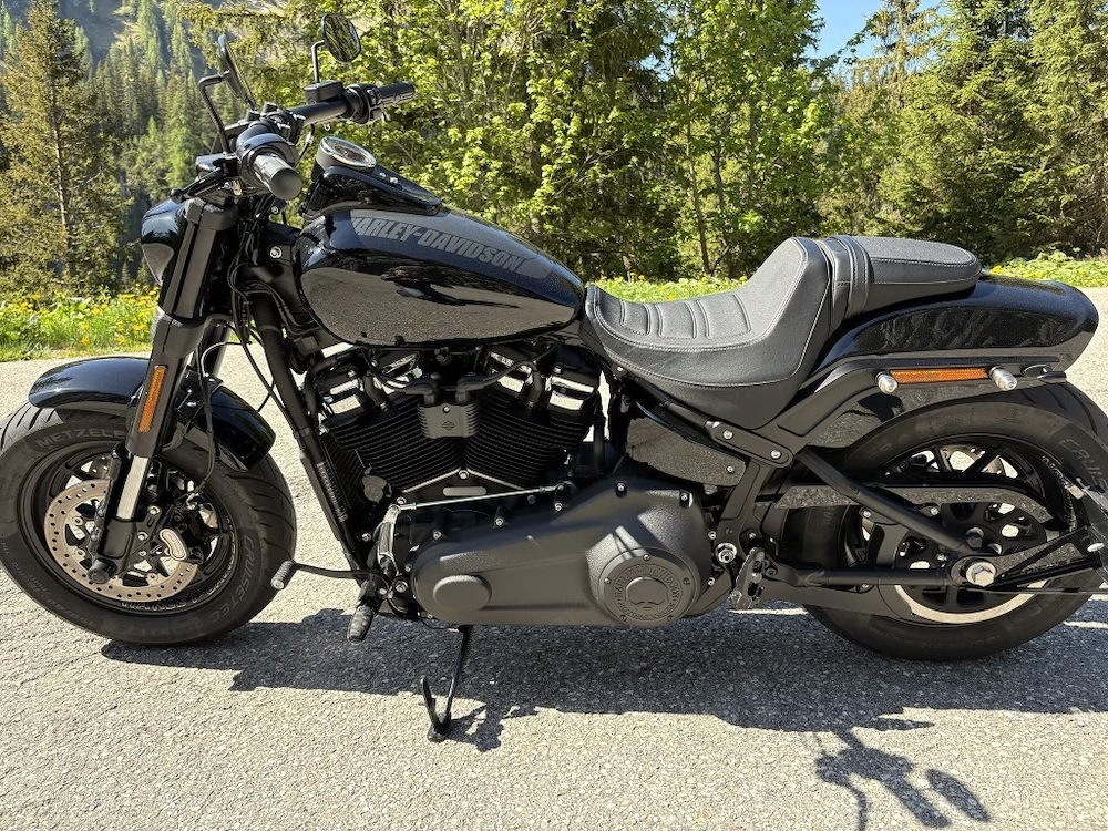 Harley-Davidson Softail Fat Bob 114 FXFBS | Vivid Black | Jekill & Hyde