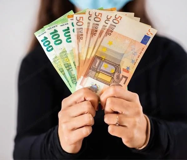 Kreditdienstleistungen: Investitionen, Immobilienkredite, Unternehmensfinanzierung, Agrarkredite  Su