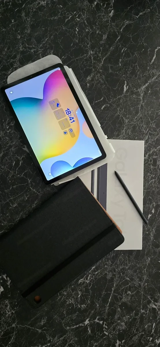 Samsung Galaxy Tab S6 Lite inkl. Hülle und Stift