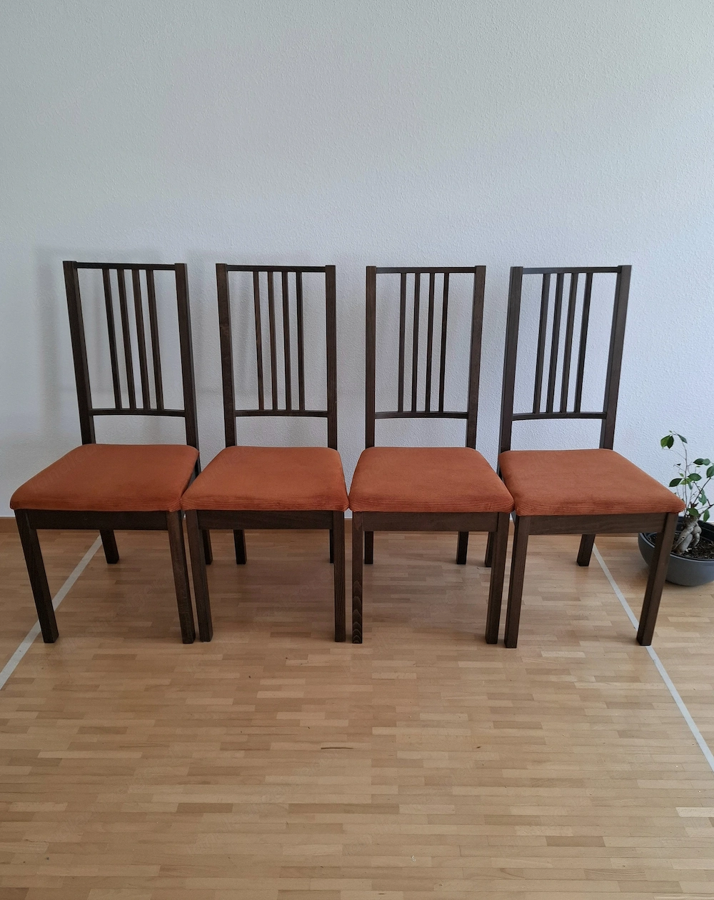 4 Holzstühle von ikea