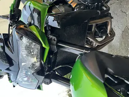 Kawasaki ZR750N BJ 2012