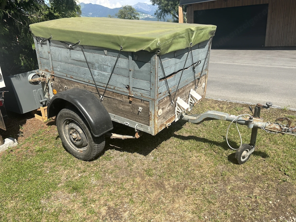 Kleiner Anhänger für Oldtimer Traktor Quad