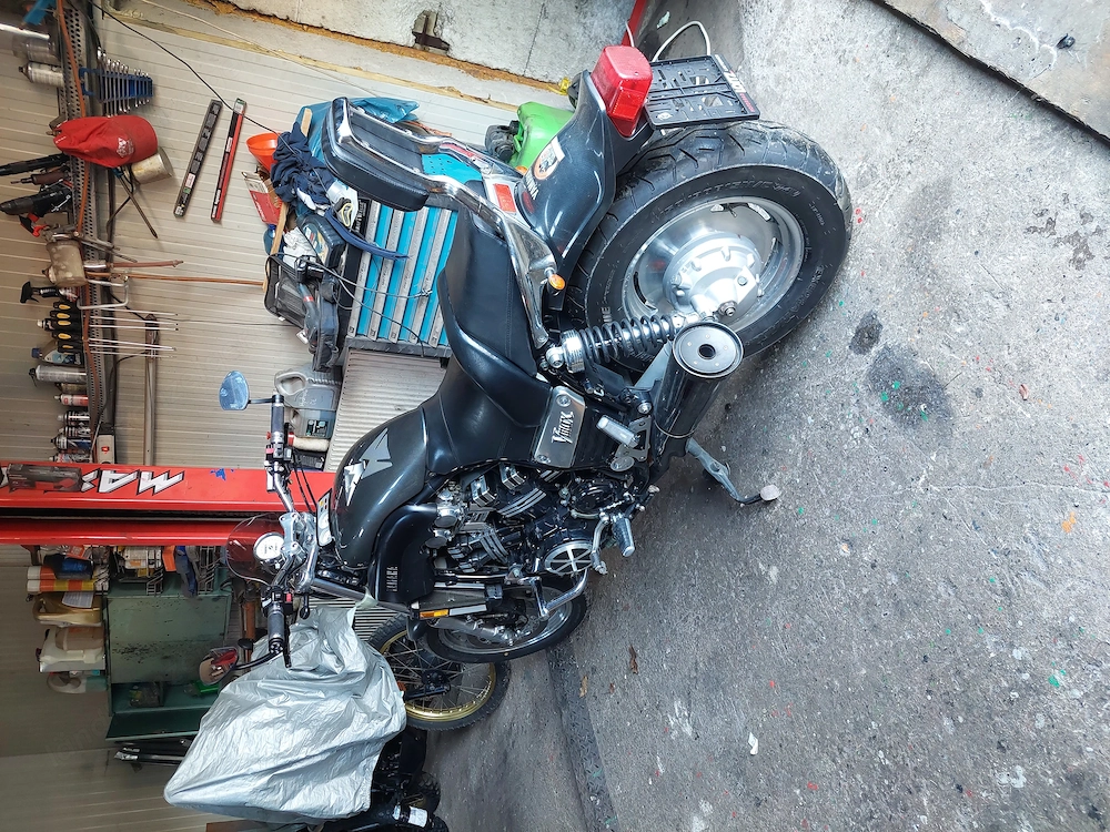 Yamaha 1200 v-max