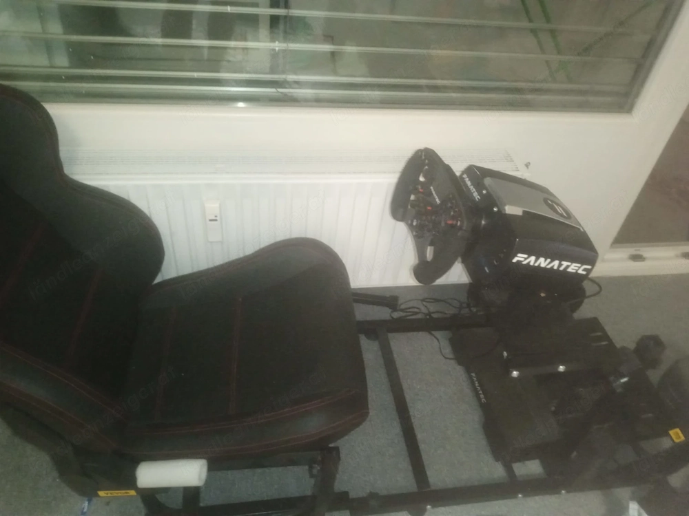 Fanatec Simulator ink. Lenkrad und Pedale