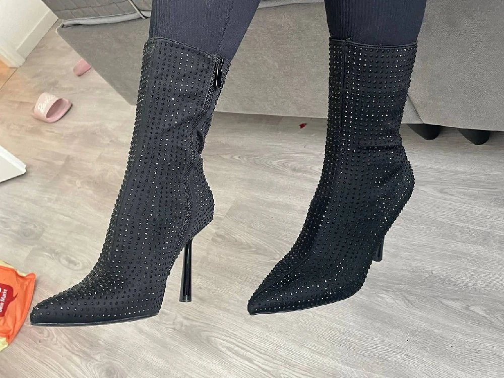 Stiefel Lady will geil Chatten