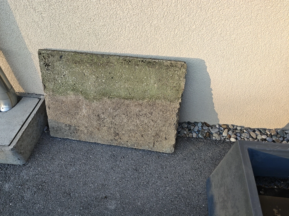 Große Gartenplatten zu verschenken