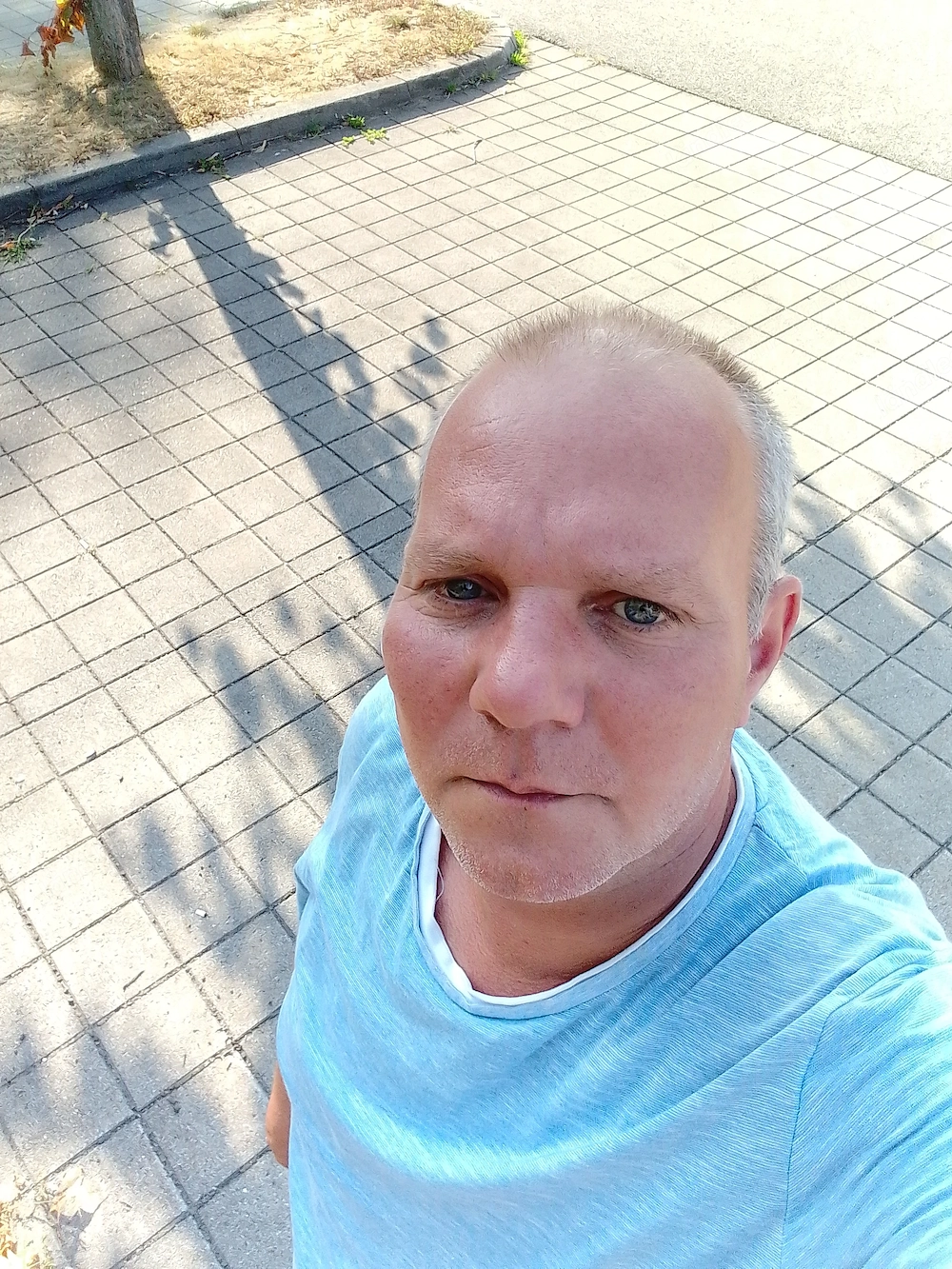 Michael aus Linz Neue Heimat sucht Frau zum Treffen 