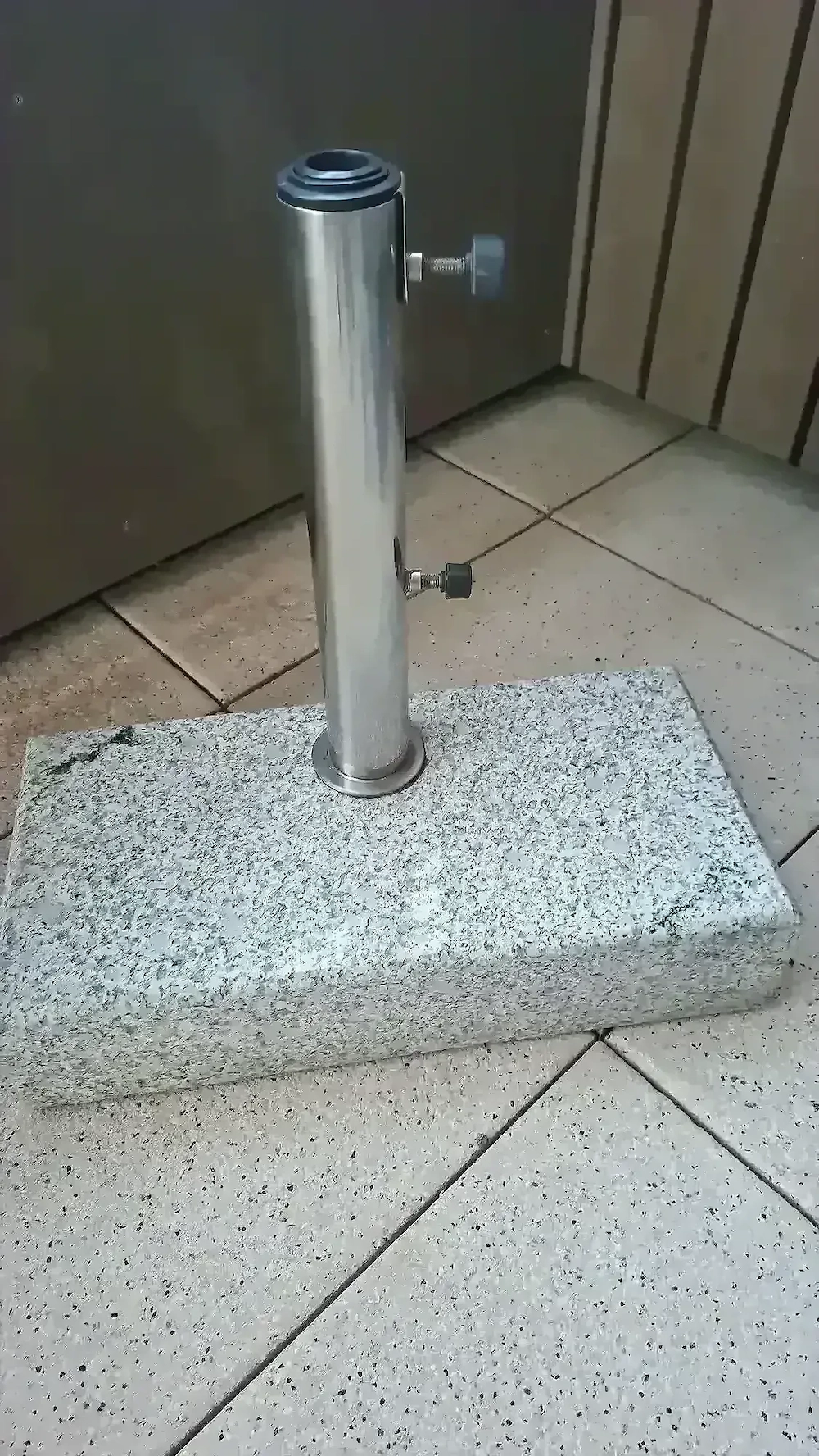 Schirmständer aus Granit (stabile Ausführung)
