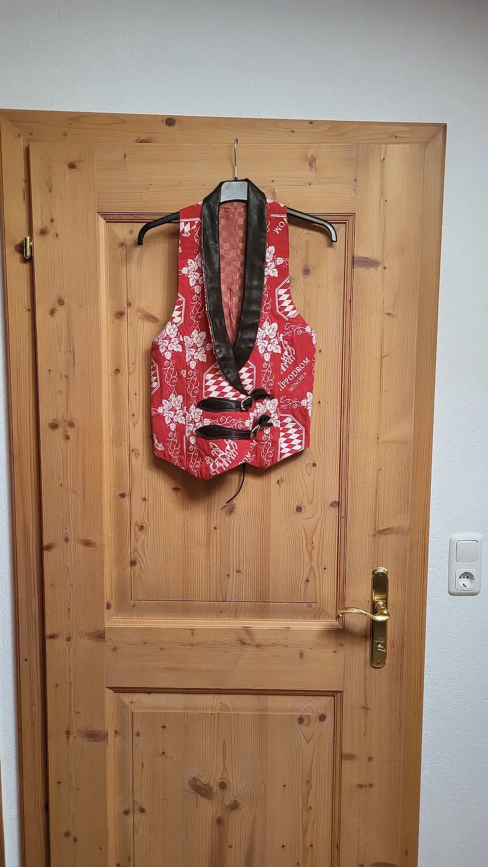 Baumwoll-Gilet mit Ledereinsatz