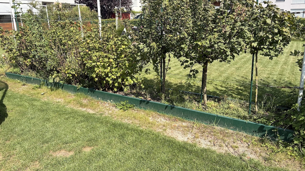 3 Gartenbeete   Beeteinfassungen zu verschenken - Selbstabbau