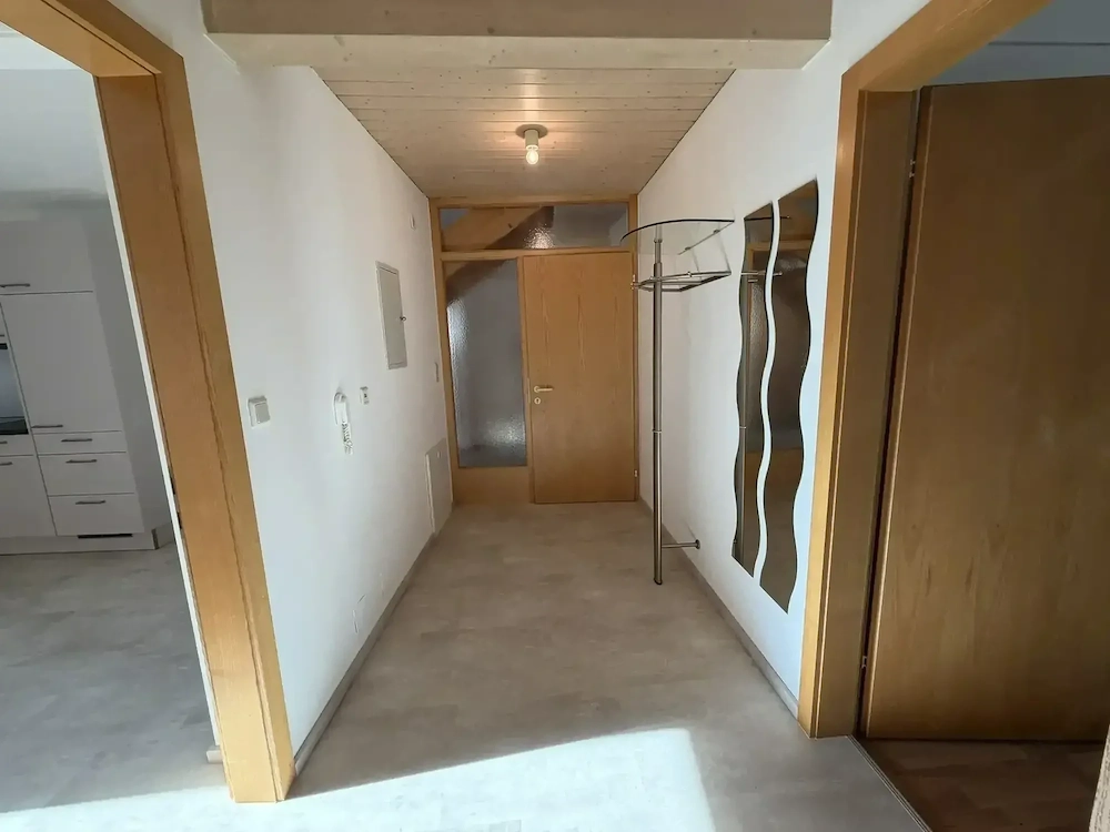 Vermiete 2 Zimmer Wohnung mit gemütlichem Flair   zentral in Lauterach; frei ab 1. September