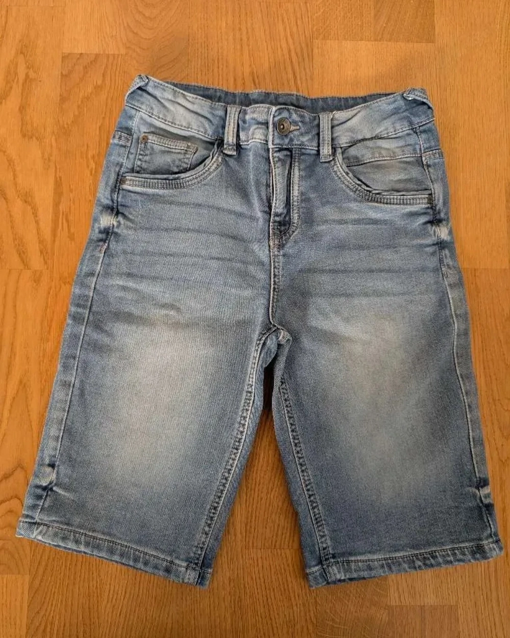 Kurze Hose Gr. 164
