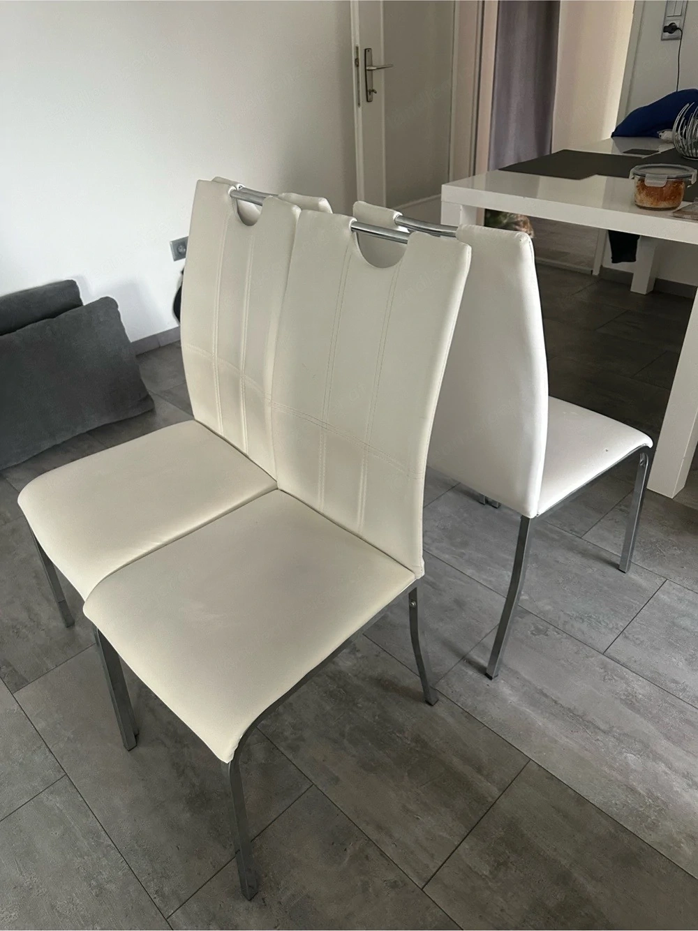 6 Stühle zu verschenken 