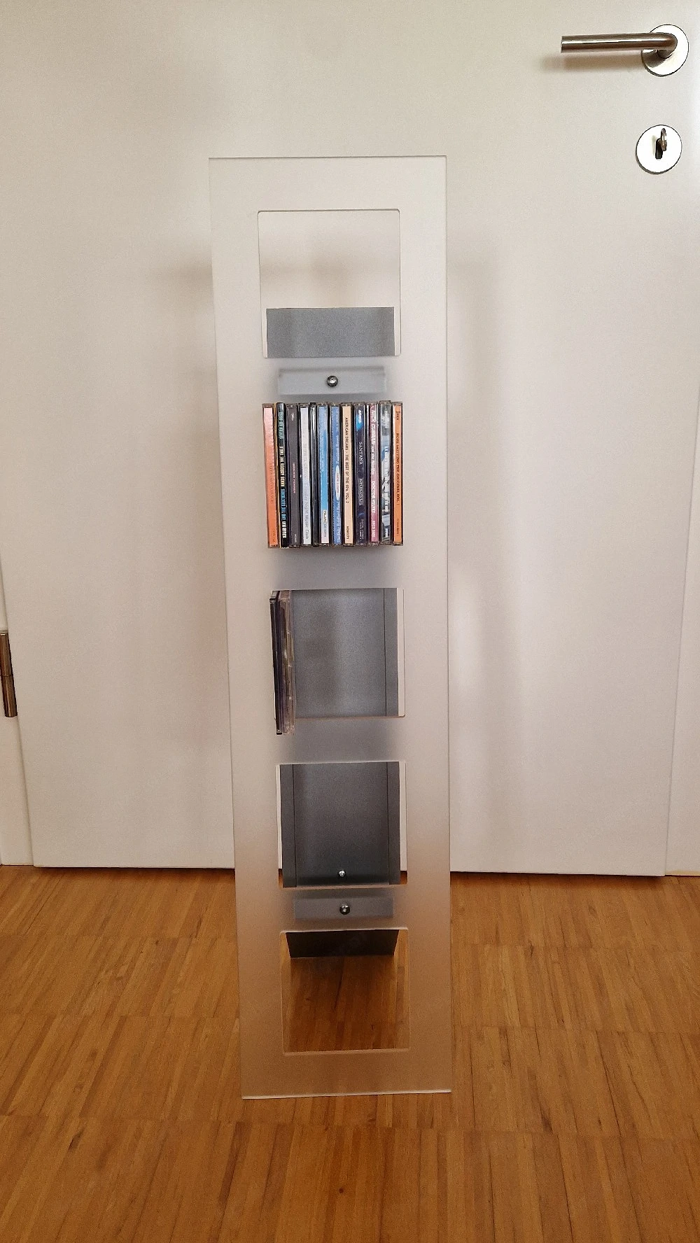 CD-Ständer aus Acrylglas und Metall