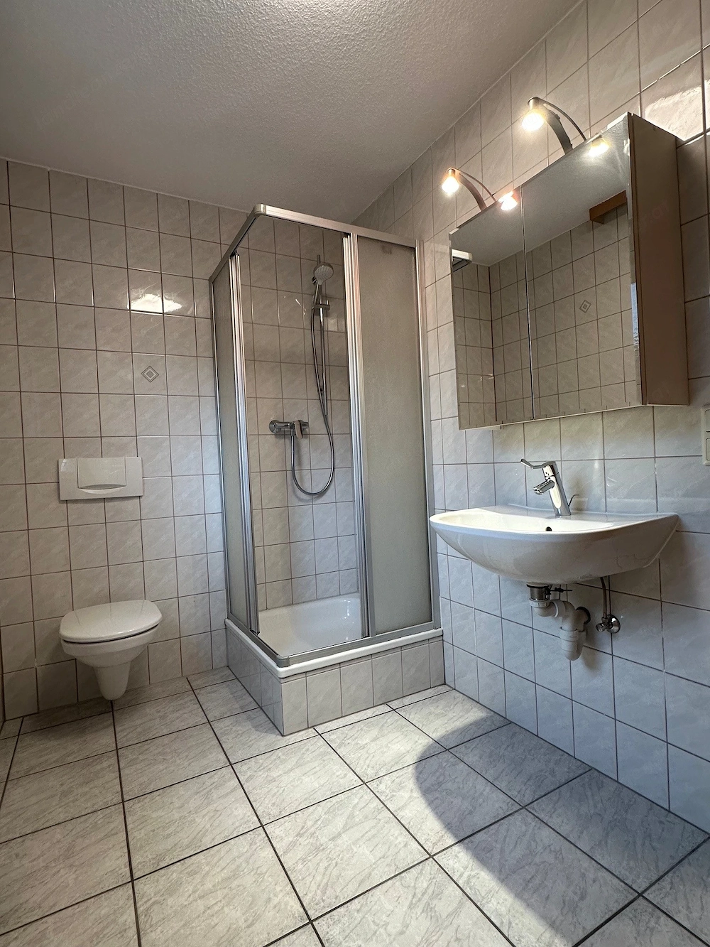 Helle 3-Zimmer-Wohnung mit Balkon und 2 Autoabstellplätzen in Altach