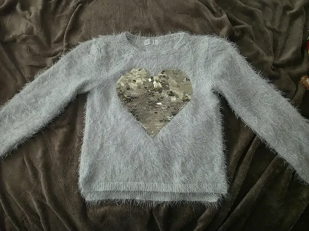 pulli gr. 122 128