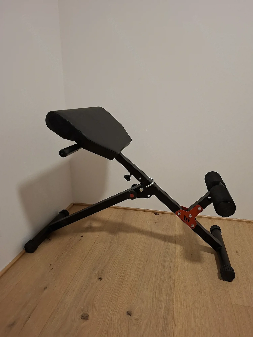 Marbo Sport Hyperextensions Bauch- & Rückentrainer) 